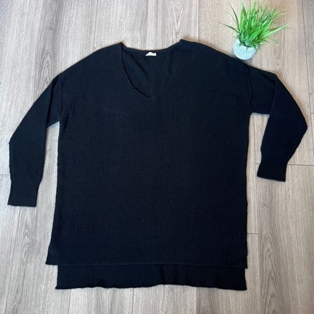 Free People V Neck Textured Sweater Tunic In Black Size M/L